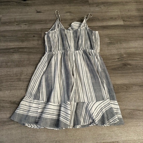 Express Navy Blue & White and stripped spring dress size Medium - Picture 2 of 6